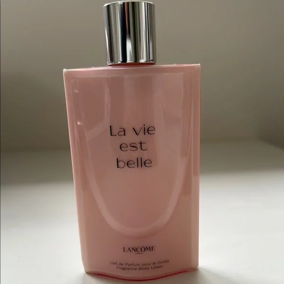 Lancome Pink La Vie Est Belle Luxurious Body Lotion - Picture 1 of 3